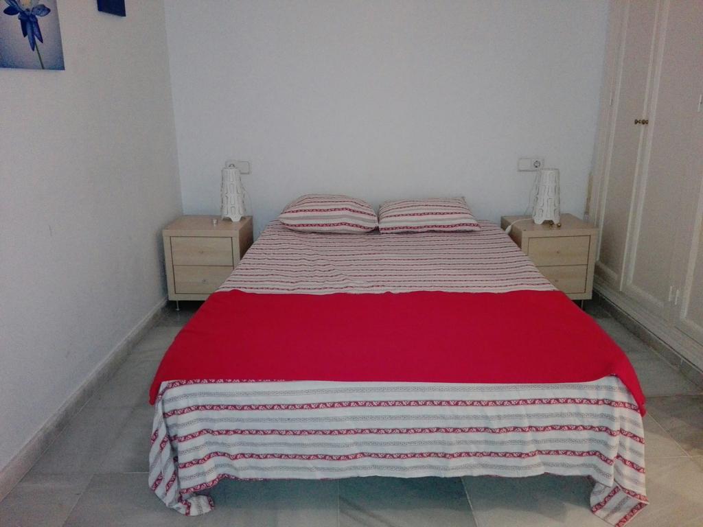 Centrico Apartamento Con Patio Privado Sevilla Eksteriør billede