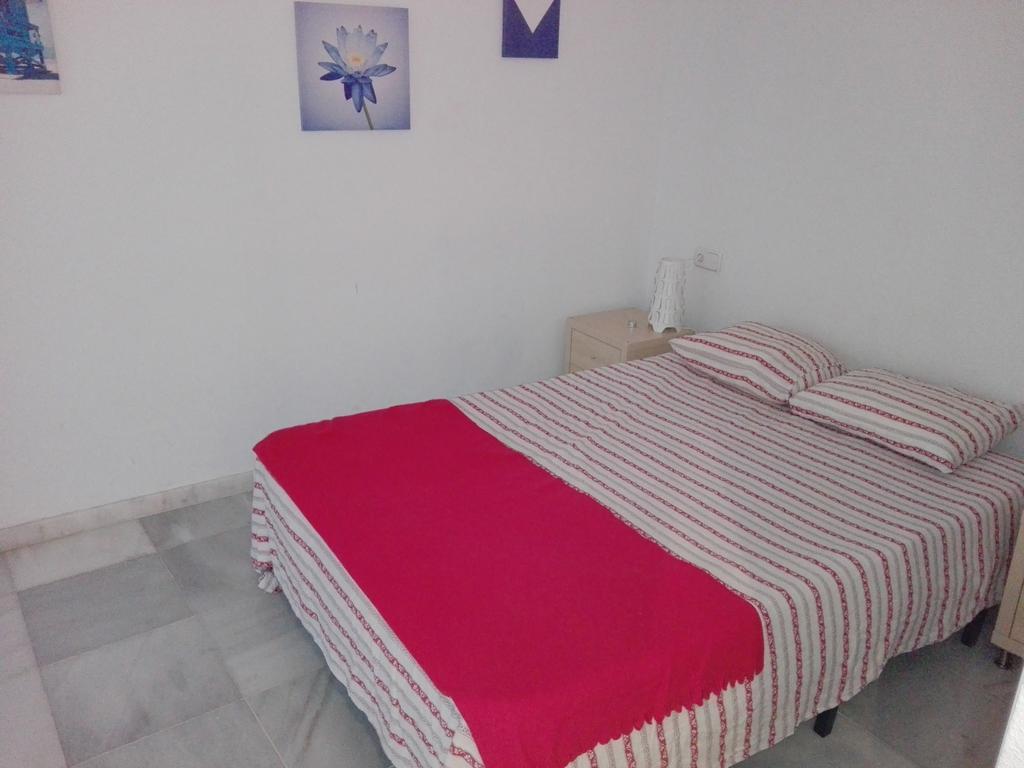 Centrico Apartamento Con Patio Privado Sevilla Eksteriør billede
