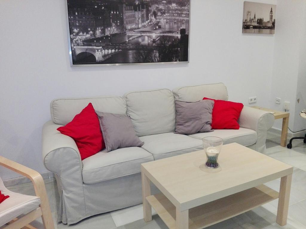 Centrico Apartamento Con Patio Privado Sevilla Eksteriør billede
